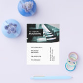 Modernes, elegantes Fitnessstudio  mit Cover-Blue- Flyer (Einzeln)