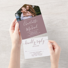 Modernes, elegantes Mauve Script-Foto Hochzeit All In One Einladung