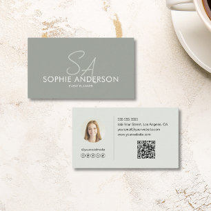 Modernes, elegantes Monogram Foto QR Sage Green Visitenkarte