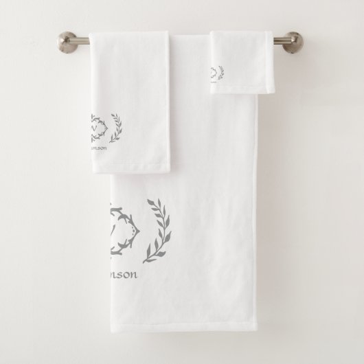 Modernes, elegantes Monogram, Initial Trendy White Badhandtuch Set (Insitu)