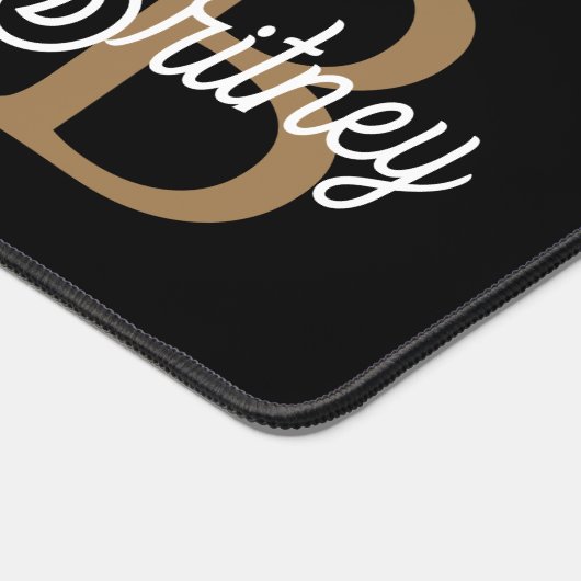 Modernes elegantes Monogramm Name Black Gold Scrip Schreibtischunterlage (Ecke)