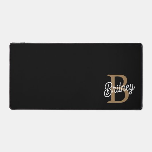 Modernes elegantes Monogramm Name Black Gold Scrip Schreibtischunterlage (Vorderseite)
