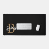 Modernes elegantes Monogramm Name Black Gold Scrip Schreibtischunterlage (Tastatur & Maus)