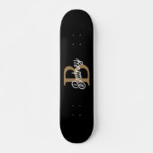 Modernes elegantes Monogramm Name Black Gold Scrip Skateboard (Vorne)