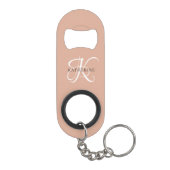 Modernes, elegantes Monogramm-Skript Rosa Mini Flaschenöffner (Rückseite)