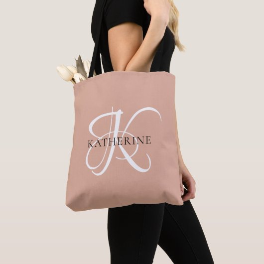 Modernes, elegantes Monogramm-Skript Rosa Tasche (Von Nahem)