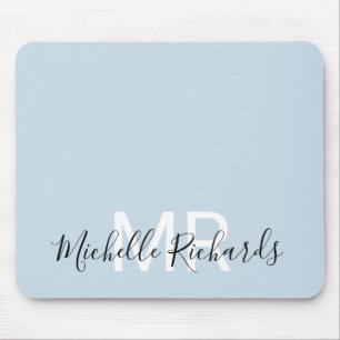 Modernes, elegantes pastellblaues Monogramm-Skript Mousepad
