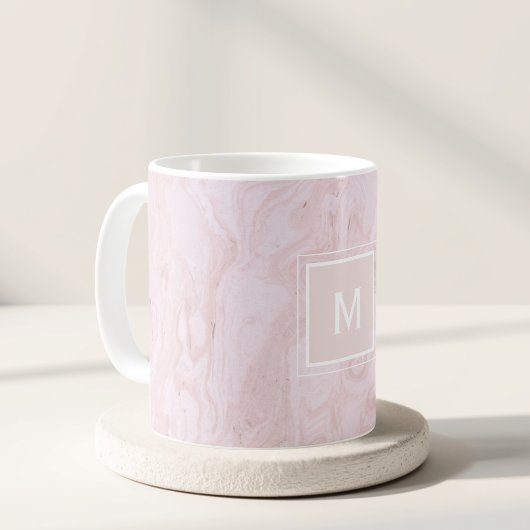 Modernes, elegantes rosa Marmormongramm Kaffeetasse