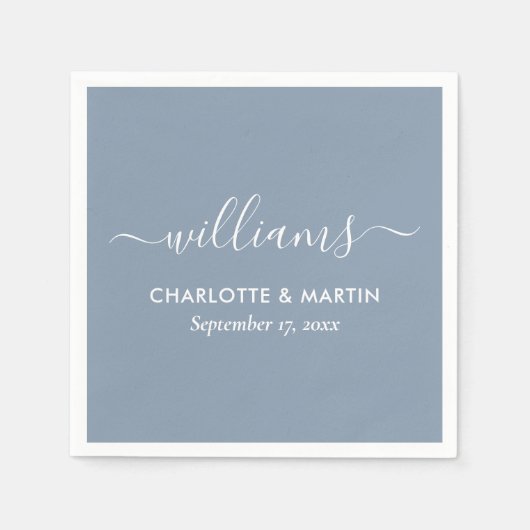 Modernes, elegantes Script Dusty Blue Wedding Napk Serviette (Vorderseite)