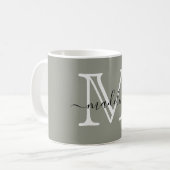 Modernes, elegantes Script Evergreen Fog Monogram Kaffeetasse (Vorderseite Links)