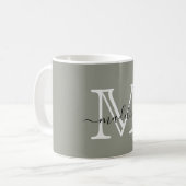 Modernes, elegantes Script Evergreen Fog Monogram Kaffeetasse (Vorderseite Links)