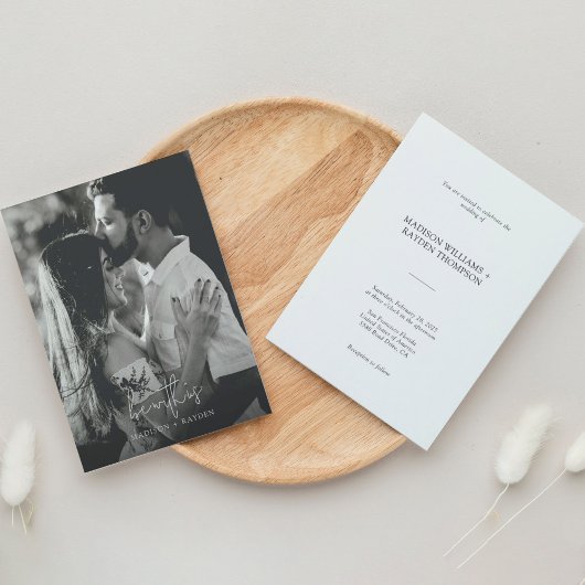 Modernes, elegantes Script-Foto Einfache Hochzeit Einladung