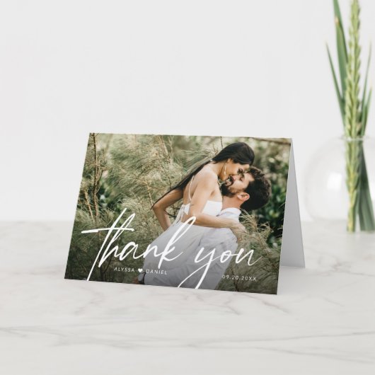 Modernes, elegantes Script Heart Simple Wedding Fo Dankeskarte (Vorderseite)
