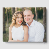 Modernes, elegantes Script Taupe Foto Hochzeit Gästebuch (Rückseite)