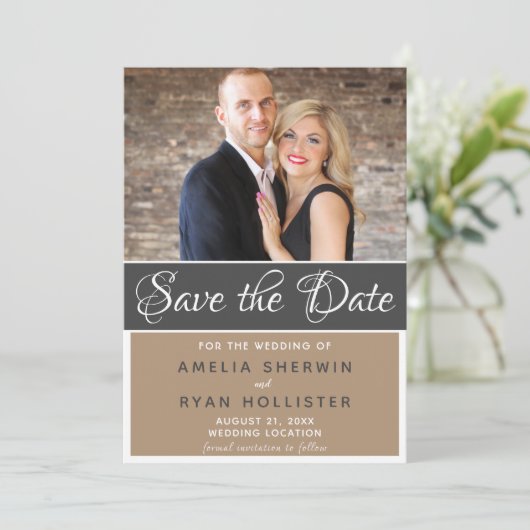 Modernes, elegantes Script-Wedding-Foto Save The Date (Stehend Vorderseite)