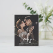 Modernes, elegantes Script Wedding Foto Vielen Dan Postkarte (Stehend Vorderseite)