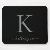 Modernes, elegantes Silver Monogram Script Black Mousepad (Vorne)