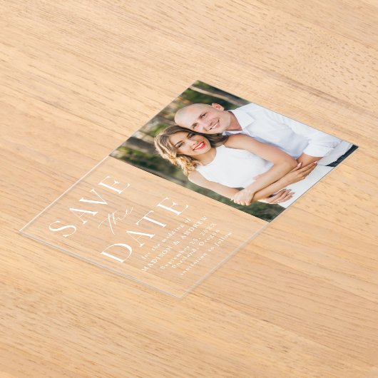 Modernes elegantes weißes Foto Save the Date Acryleinladungen (Ablage )