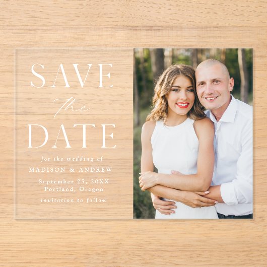 Modernes elegantes weißes Foto Save the Date Acryleinladungen (Vorderseite)