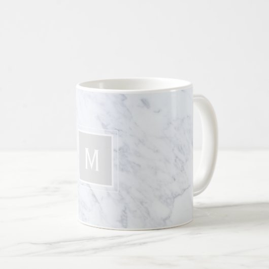 Modernes, elegantes, weißes Marmormonogramm Kaffeetasse (VorderseiteRechts)