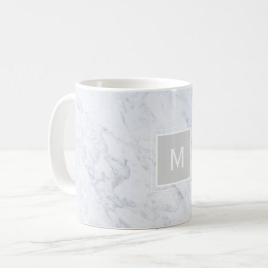 Modernes, elegantes, weißes Marmormonogramm Kaffeetasse (Vorderseite Links)