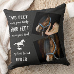 Modernes Equine Foto Personalisiertes Pferd Lover Kissen<br><div class="desc">Feiern Sie Ihren besten Freund mit einem individuellen Pferd-Gedenkkissen in weißem Marmor. Das Pferdekissen - das perfekte Geschenk für Pferdefreunde! Dieses moderne Kissen ist nicht nur ein schöner Sake, sondern auch ein ansprechendes Denkmal für diejenigen, die ihr geliebtes Haustier verloren haben. Das Kissen zeigt Ihre Fotos und das herzliche Gedicht...</div>