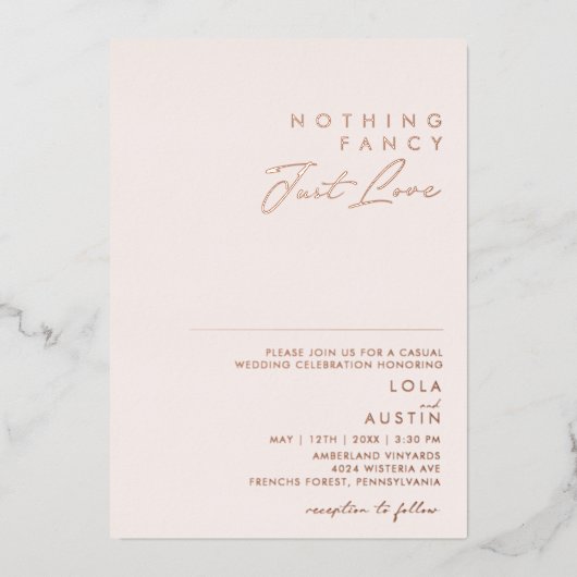 Modernes Erröten und Rose Gold Nichts Extravagant Folieneinladung (Vorderseite)