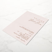 Modernes Erröten und Rose Gold Nichts Extravagant Folieneinladung (Gedreht)