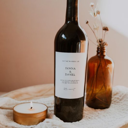 Modernes Etikett für Weinflaschen