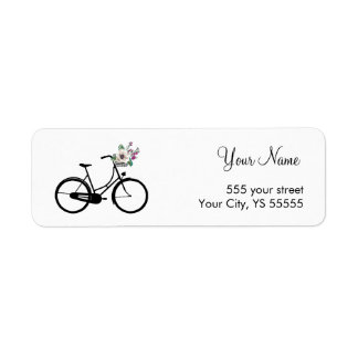 Modernes Fahrraddesign mit Blume-Korb