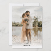 Modernes, feines Schwarz-Weiß-Script-Foto Hochzeit Save The Date (Rückseite)