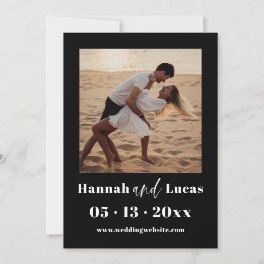 Modernes, feines Typografie-Foto Wedding Einladung (Rückseite)