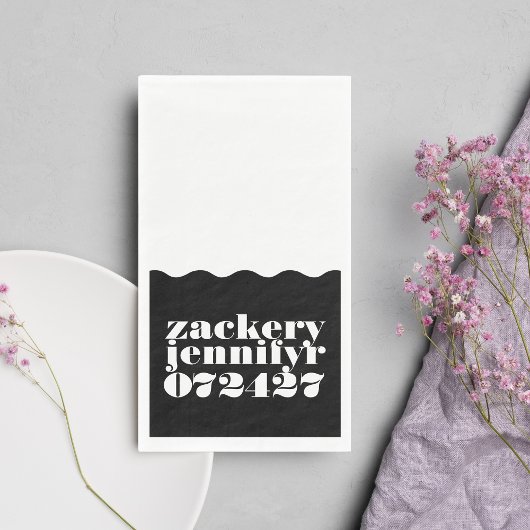 Modernes, feines Wavy Frame Schwarz-weiße Hochzeit Serviette