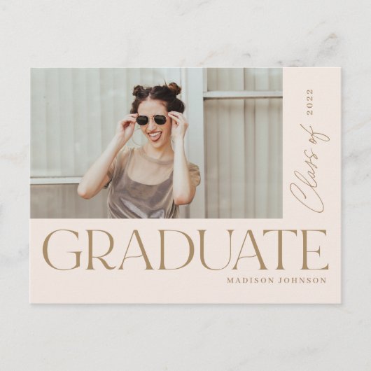 Modernes, fett formatiertes Abschluss Foto Party A Ankündigungspostkarte (Vorderseite)