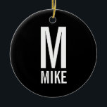 Modernes, fett Personalisiertes Monogramm und Name Keramikornament<br><div class="desc">Modernes Schwarz-Weiß-Monogramm-Design mit personalisiertem Monogramm und Namen im modernen fett formatierten Sans Serif Schriftart Stil. Perfekt als modernes Loft/minimalistisches Wohngestaltung Accessoire in dieser Ferienzeit.</div>