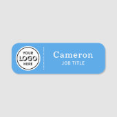 Modernes Firmenlogo Light Blue Employee Namensschild (Vorderseite)