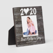 Modernes First Mother's Day Script Heart Wood Foto Fotoplatte (Vorderseite)