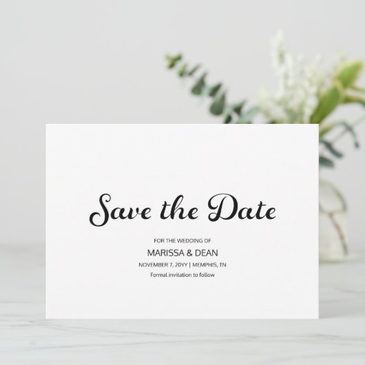 Modernes Flair Script White Wedding Save the Date Einladung (Stehend Vorderseite)