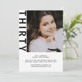 Modernes Foto 30. Geburtstag Einladung Clean White (Stehend Vorderseite)