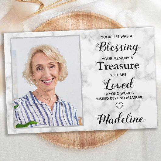 Modernes Foto bei der Beerdigung des Gedächtnisses Gästebuch