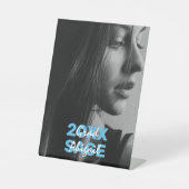 Modernes Foto Blau und Weiß Abschluss Sockelschild (Vorderseite)