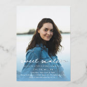 Modernes Foto Blue Watercolor Sweet 16 Folieneinladung (Vorderseite)