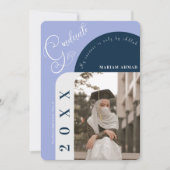 Modernes Foto Bold Navy Blue Islamischer Abschluss Einladung (Vorderseite)