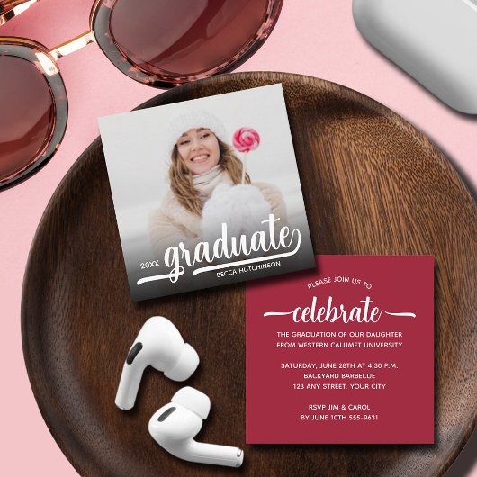 Modernes Foto Crimson Abschluss Begleitkarte