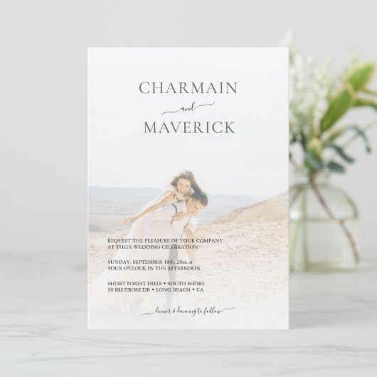 Modernes Foto Elegante Hochzeit Einladung (Stehend Vorderseite)