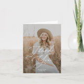 Modernes Foto für Chic Script Abschluss Vielen Dan Einladung (Vorderseite)