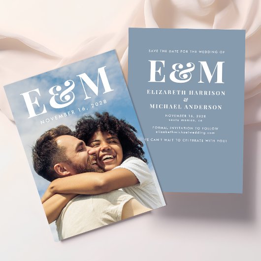 Modernes Foto für große Monogramm-Initialen Save The Date