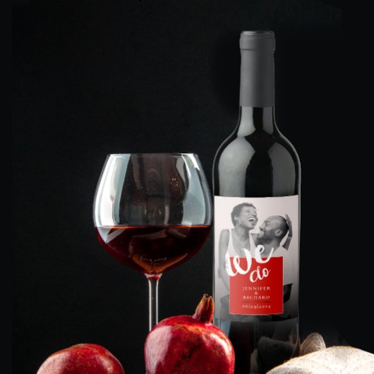 Modernes Foto für Hochzeiten mit Rot-Weiß-Pinsel Weinetikett