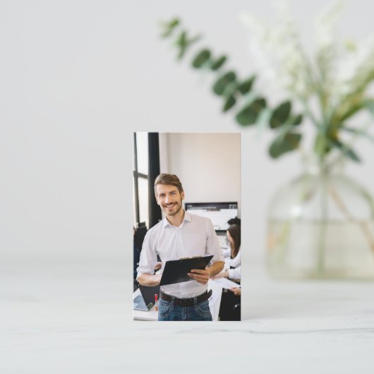 Modernes Foto für Minimalistische Berufliche Logos Visitenkarte (Stehend Vorderseite)