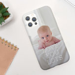 Modernes Foto für Minimalistische Typografie "Lieb Case-Mate iPhone 14 Hülle<br><div class="desc">Dieses Gehäuse-Design verfügt über ein Full-Frame-Foto und einfache,  minimalistische Typografie Gruß,  dass "LIEBE SIE LOTS" sagt. Sie können dieses Gehäuse mit Ihrem eigenen Foto und Text anpassen.. Erhältlich in vielen Größen für alle Modelle von Handys. Es ist ein fabelhaftes Geschenk für jeden!</div>